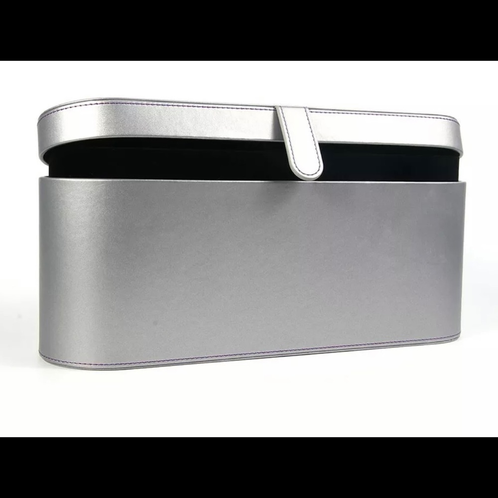 Dyson platinum storage / presentation case. New.